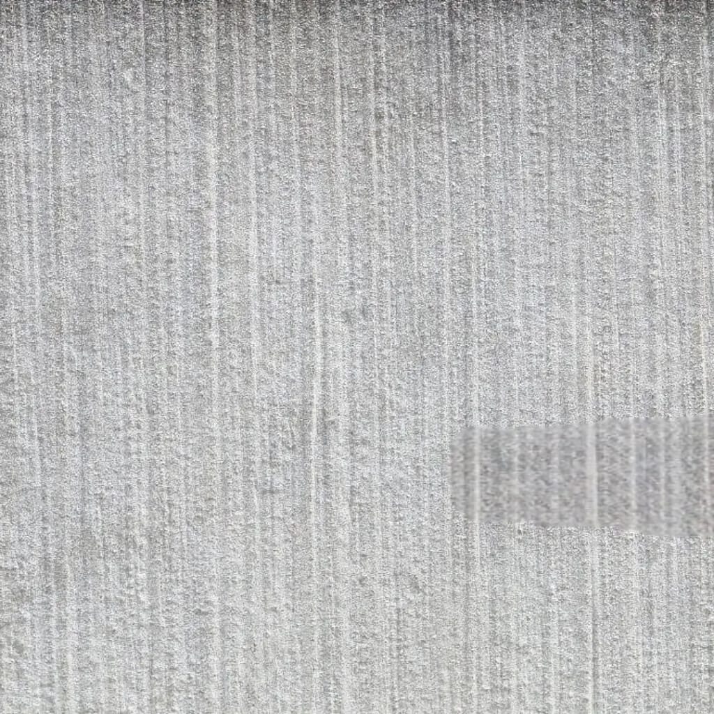 Beton periat gri cu linii decorative și aspect modern pentru alei pietonale